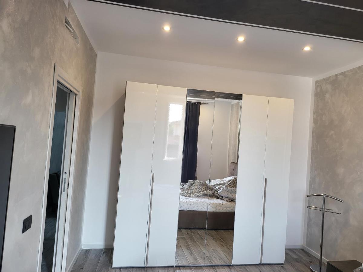 Residenza Giulia Apartment Brescia Bagian luar foto